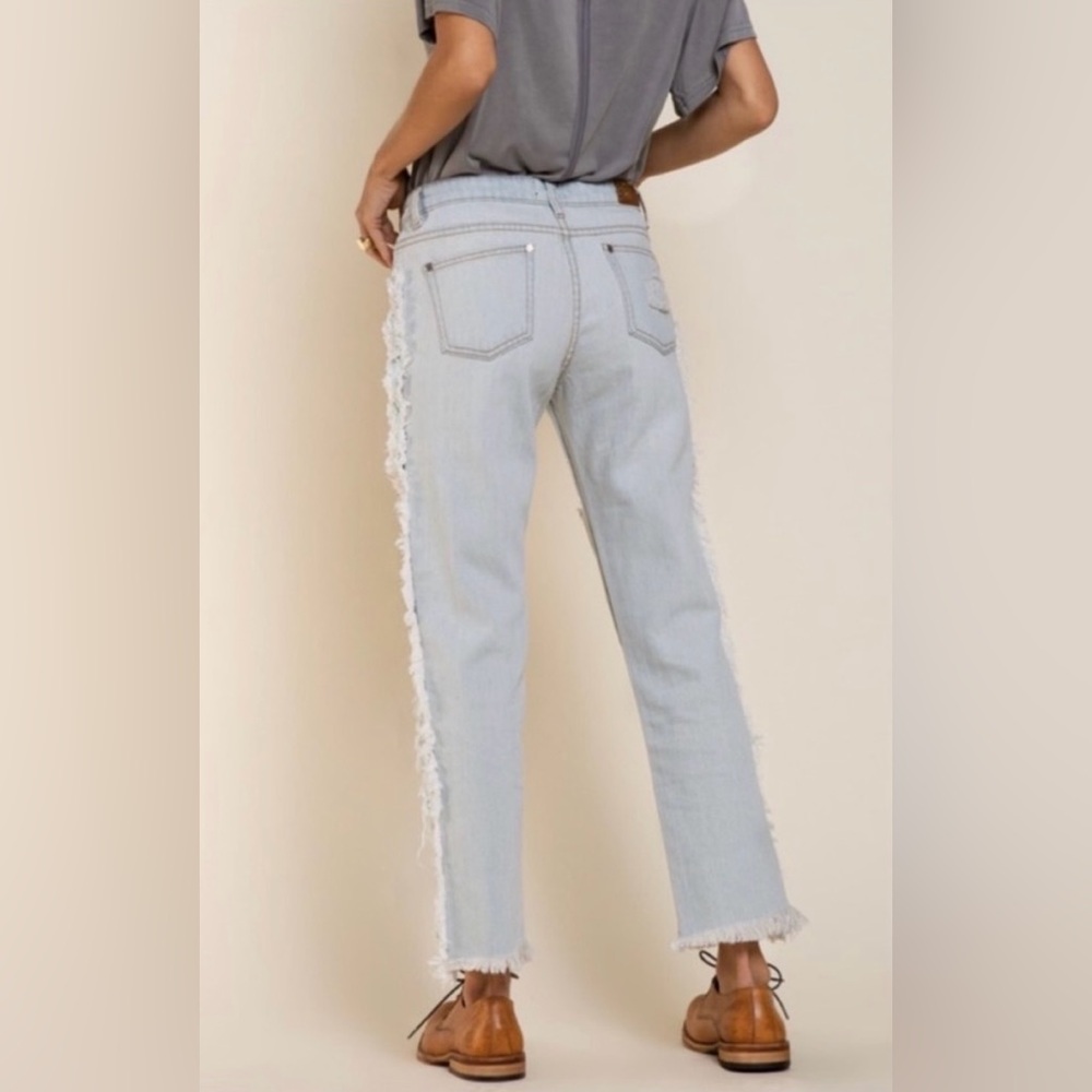 Distressed Boyfriend Jeans ~ Ruffled - Picture 5 of 8
